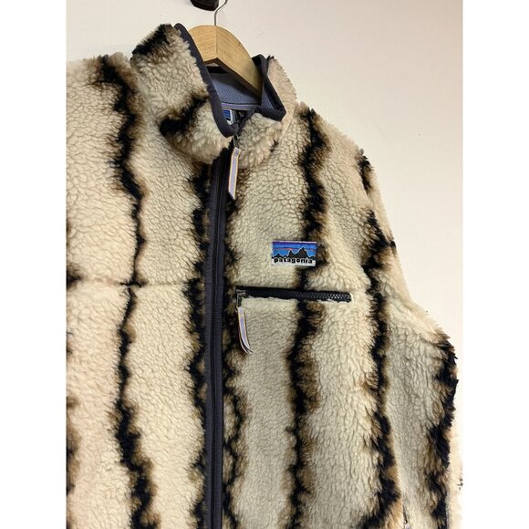 Patagonia Deep Pile Jacket - Picture 2 of 5